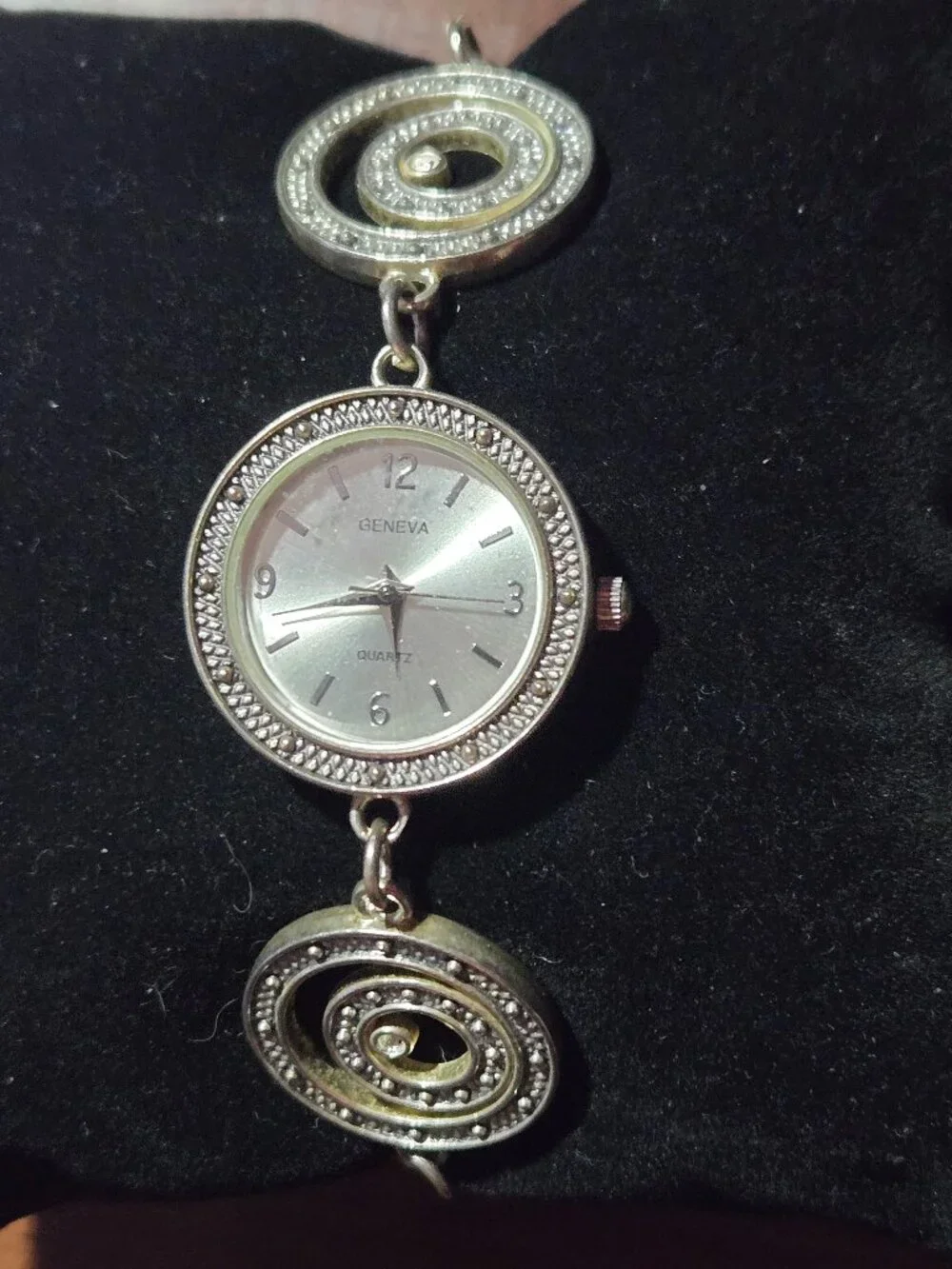 Geneva Womens Bracelet Watch w/Ring Design Band Silvertone 8